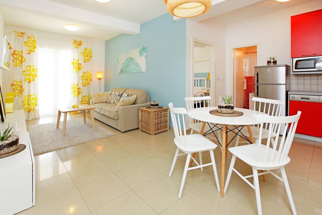 Apartments Diana - New Heated Pool Бол Экстерьер фото