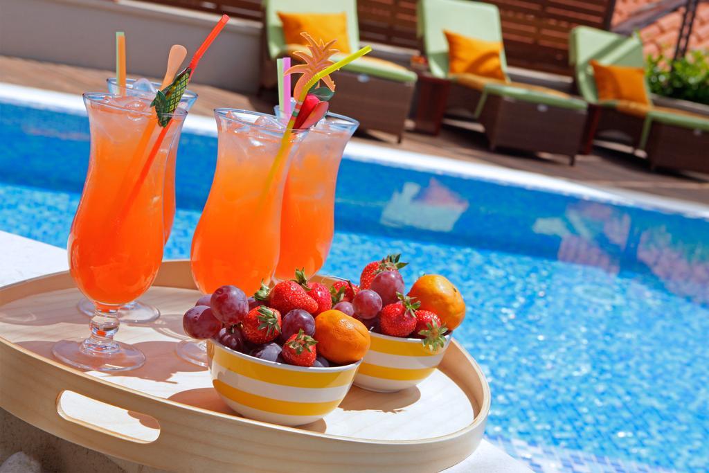 Apartments Diana - New Heated Pool Бол Экстерьер фото